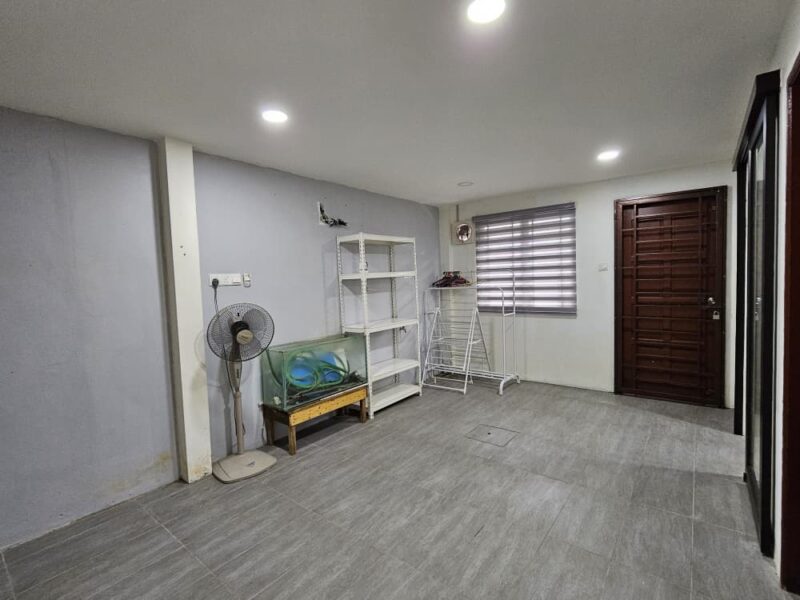 FOR SALE Taman Apt Terraced House Jalan Muara tuang kota Samarahan