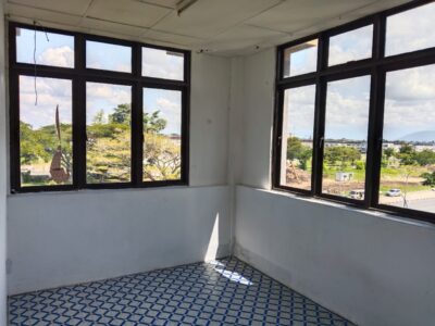 MJC Batu Kawa Corner Shop-Apartment Facing Main Road FOR RENT