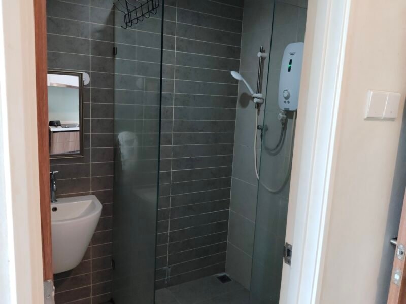LD Legenda KOZI SQUARE Hosp Umum Sarawak Level 3A Unit Near Lift for RENT