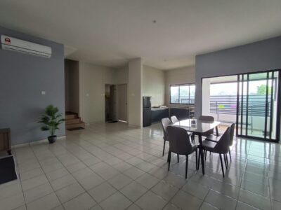 FOR RENT MJC One Residency gated House Jalan batu kawa Kuching