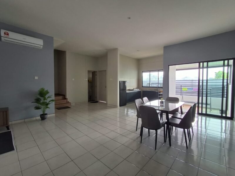 FOR RENT MJC One Residency gated House Jalan batu kawa Kuching