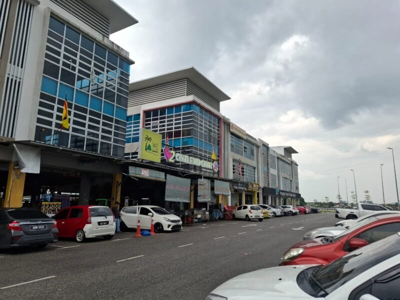 Prime 3-storey Commercial shop facing main Jalan Matang Baru, Kuching FOR SALE