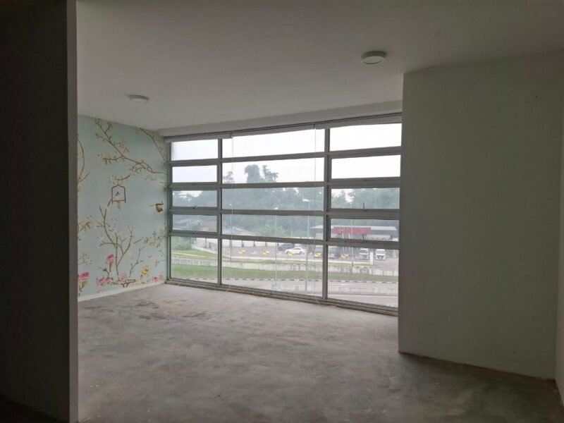 Prime 3-storey Commercial shop facing main Jalan Matang Baru, Kuching FOR SALE
