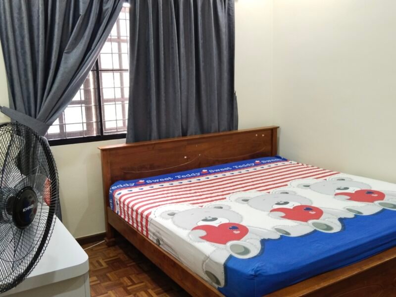 Well furnished Double Storey Terrace Intermediate Jalan Song Kuching FOR RENT
