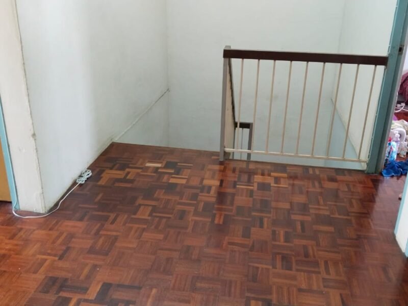Double Storey Terrace Intermediate, Jalan Stapok Tmn Mimpi Kuching FOR SALE