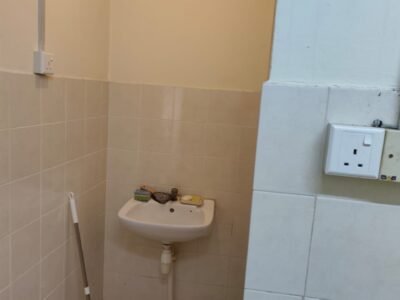 MJC Batu Kawa Intermediate Shop-Apartment top floor FOR RENT
